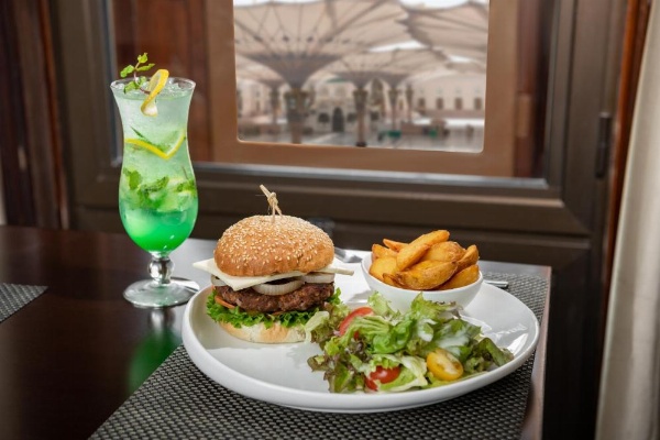 Taiba Front Hotel image 19