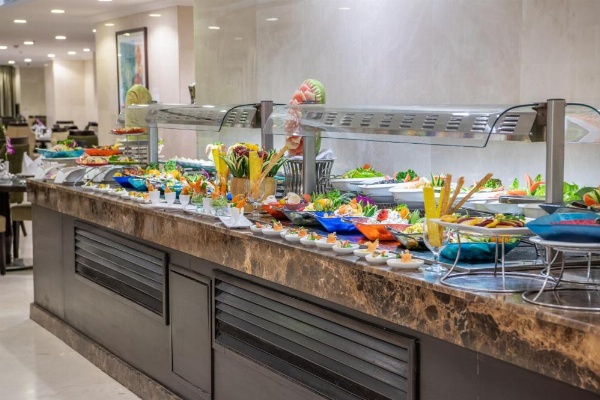 Taiba Front Hotel image 20